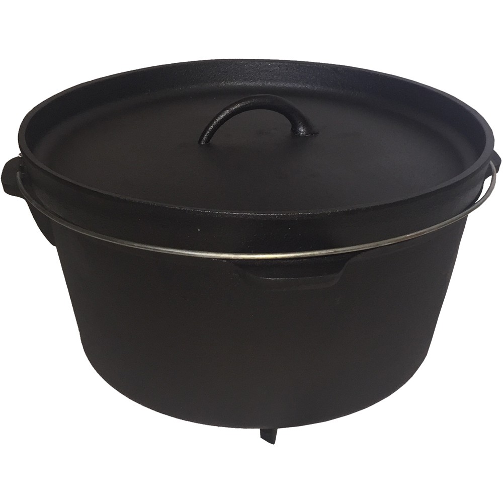 Moose Country Dutch oven, great for large gatherings